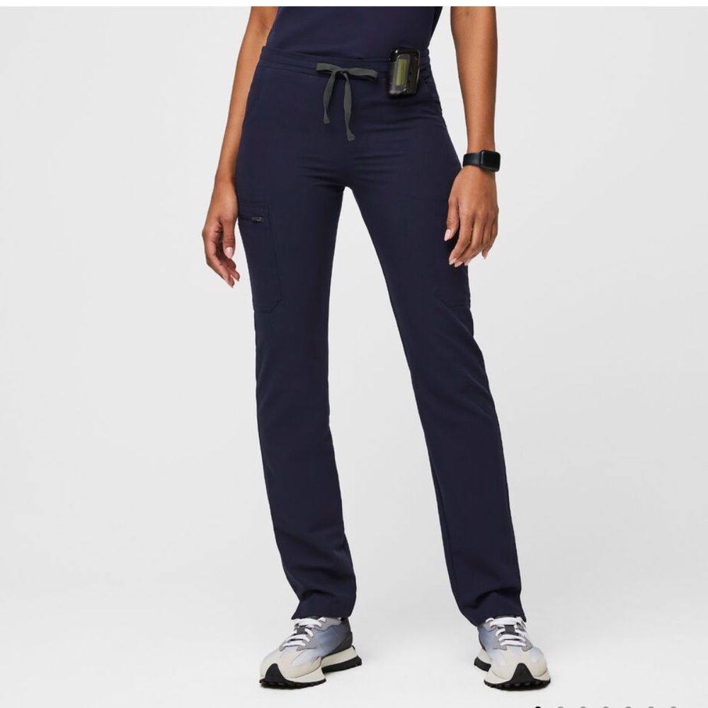 Pair of FIGS Yola Skinny Scrub Pants Navy - Picture 2 of 4